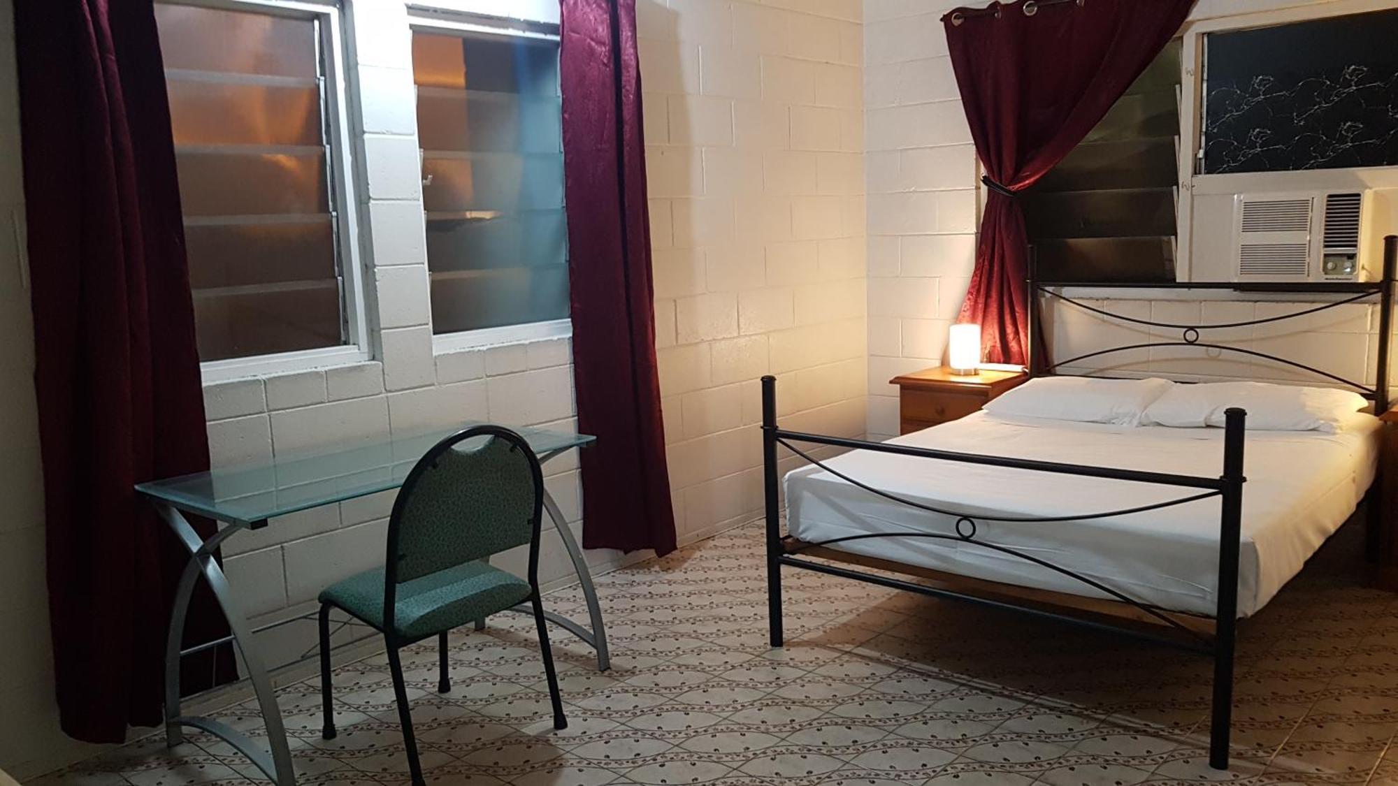 Asylum Cairns Share House Hostel Bagian luar foto