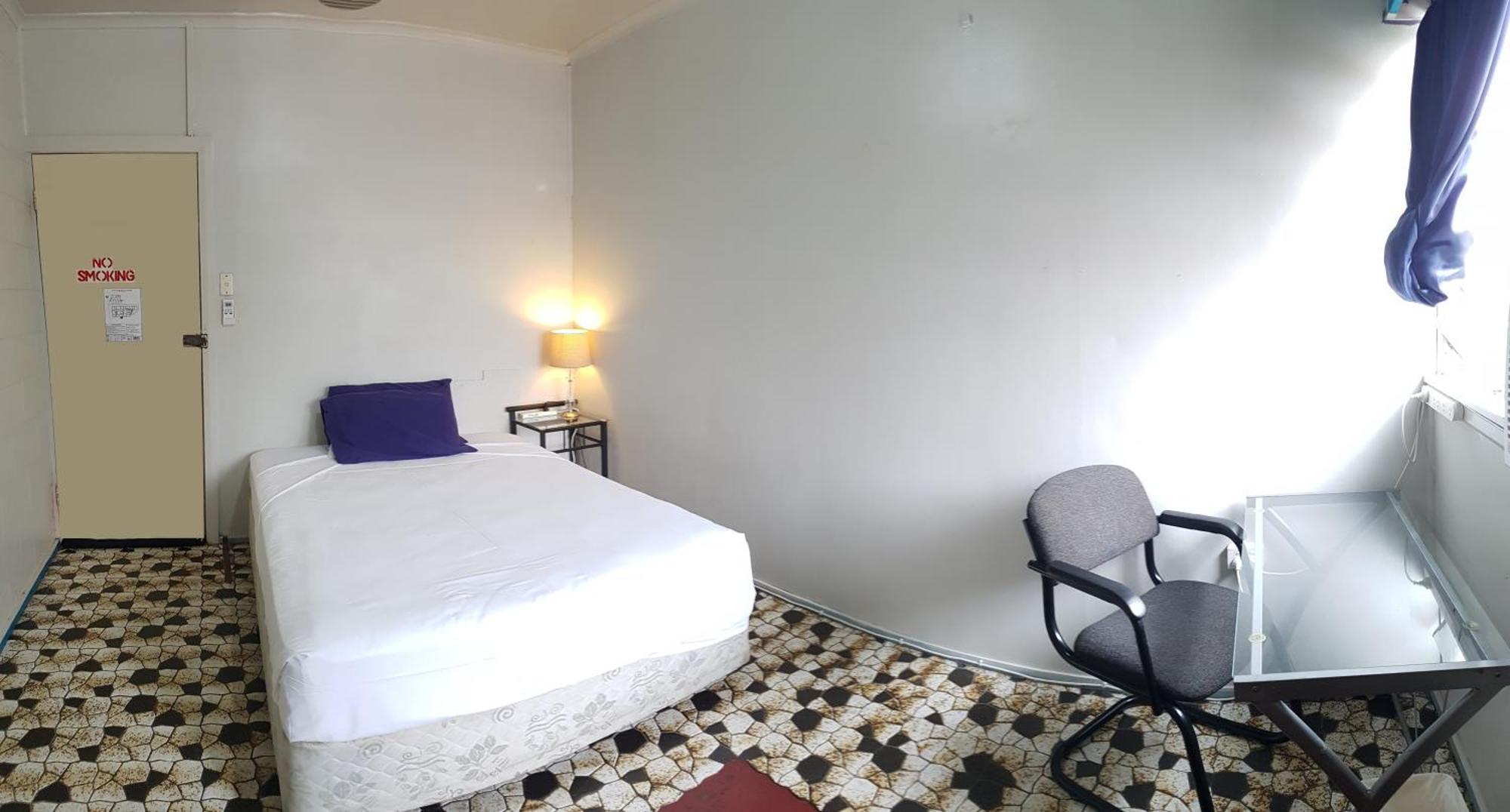 Asylum Cairns Share House Hostel Bagian luar foto