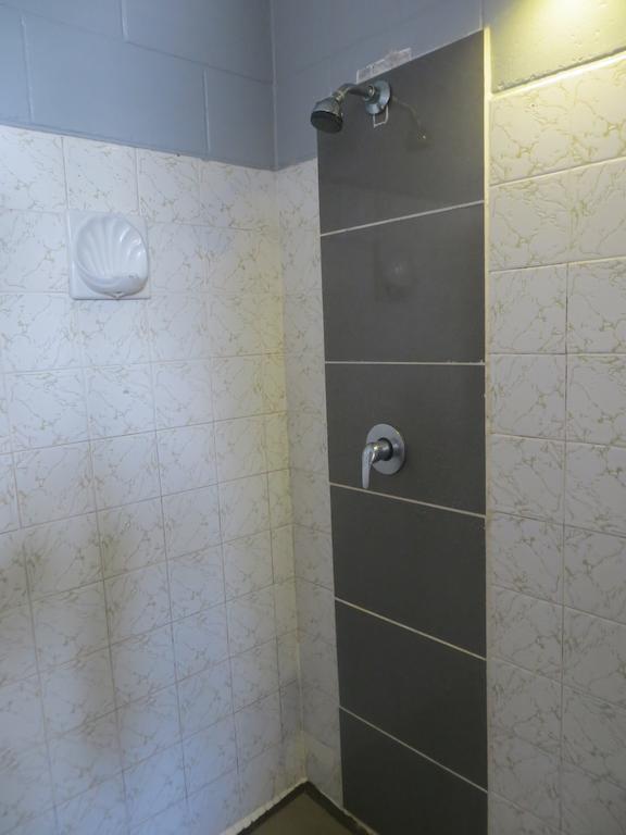 Asylum Cairns Share House Hostel Bagian luar foto