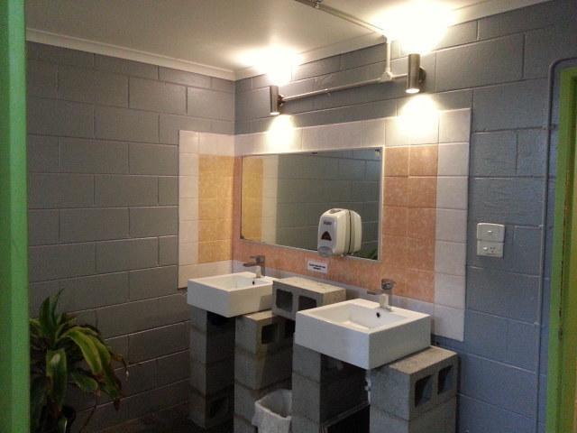 Asylum Cairns Share House Hostel Bagian luar foto