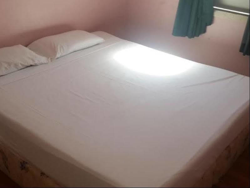 Asylum Cairns Share House Hostel Bagian luar foto